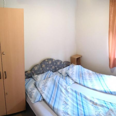 Babarczi Üdülőház Kiskunmajsa Exterior foto