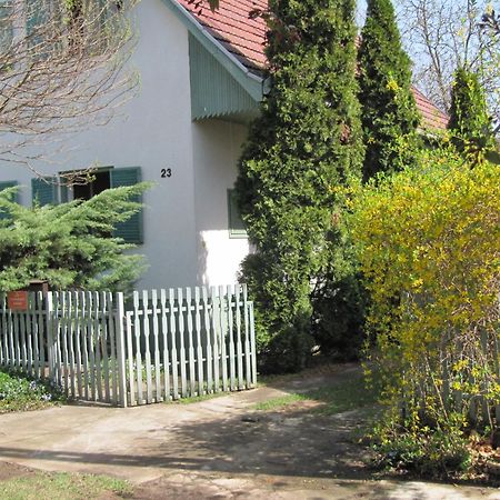 Babarczi Üdülőház Kiskunmajsa Exterior foto