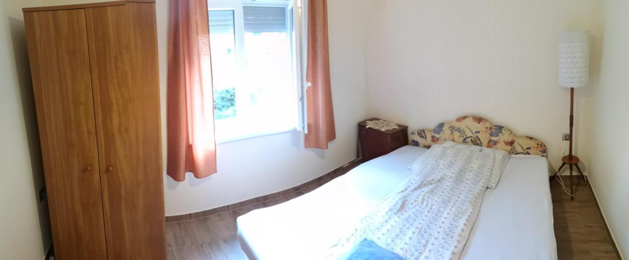 Babarczi Üdülőház Kiskunmajsa Exterior foto